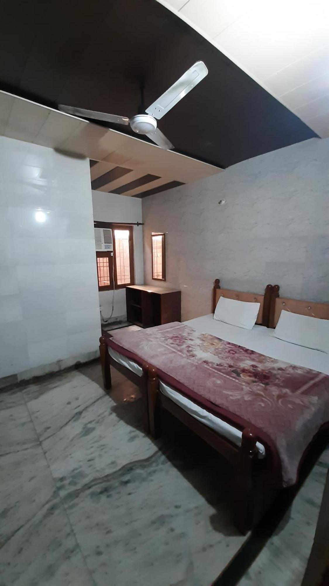 Subhadra Guest House Matura Quarto foto