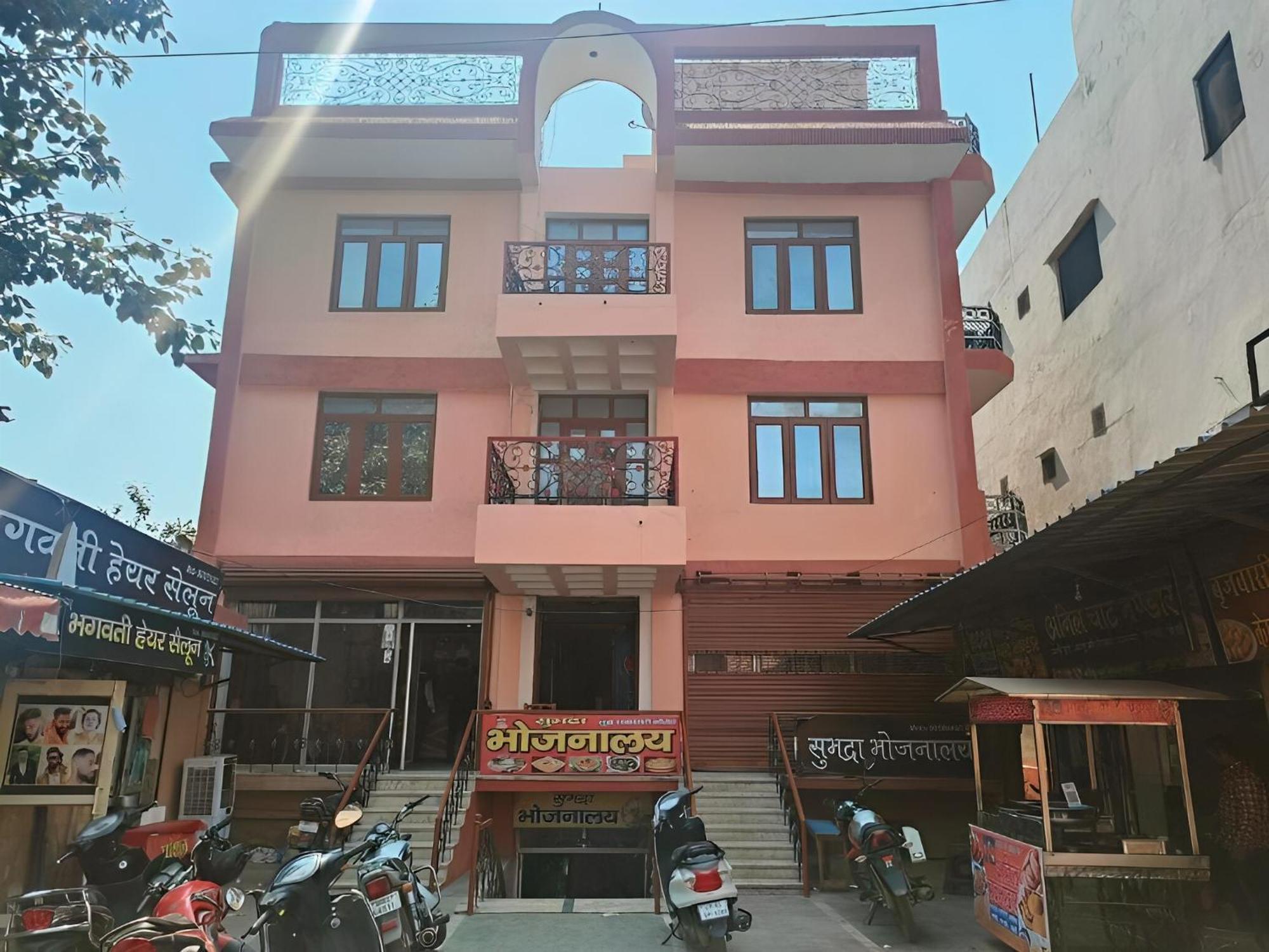 Subhadra Guest House Matura Exterior foto