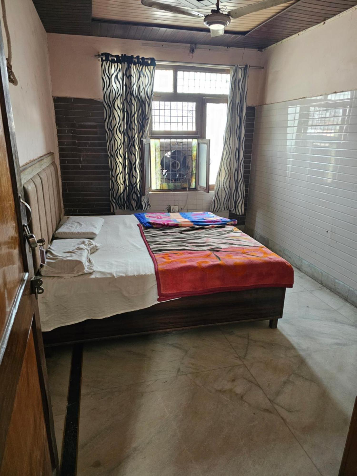 Subhadra Guest House Matura Quarto foto
